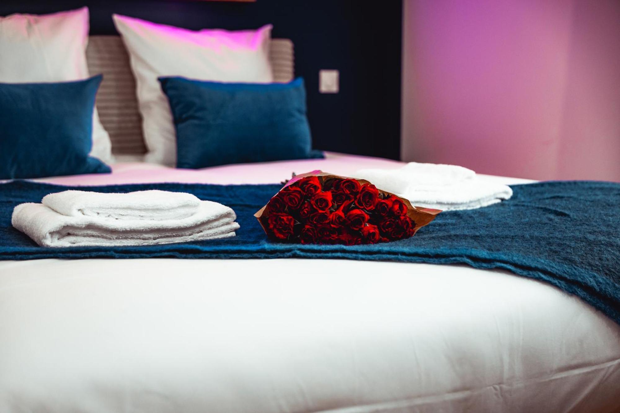 French Klss - Love Room By Prim0 C0Nciergerie Клермон-Феран Екстериор снимка