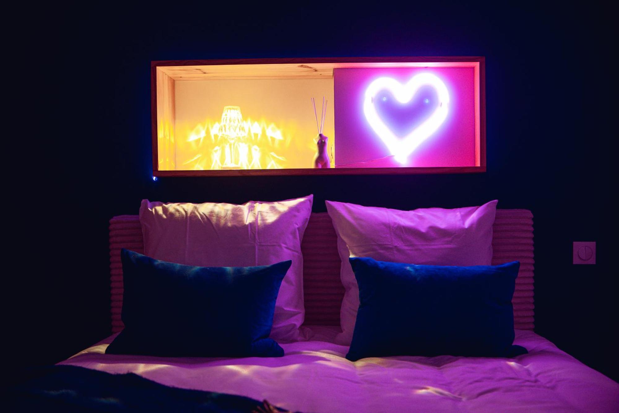 French Klss - Love Room By Prim0 C0Nciergerie Клермон-Феран Екстериор снимка